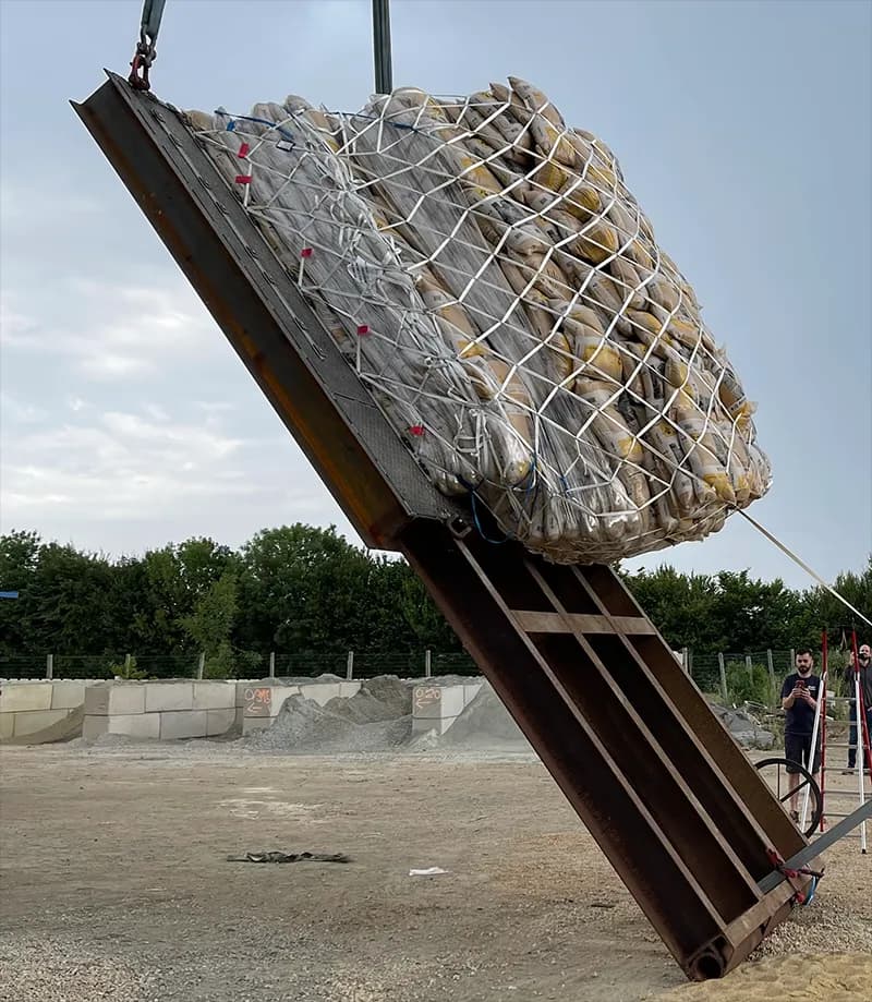 Cargo net proof-load test